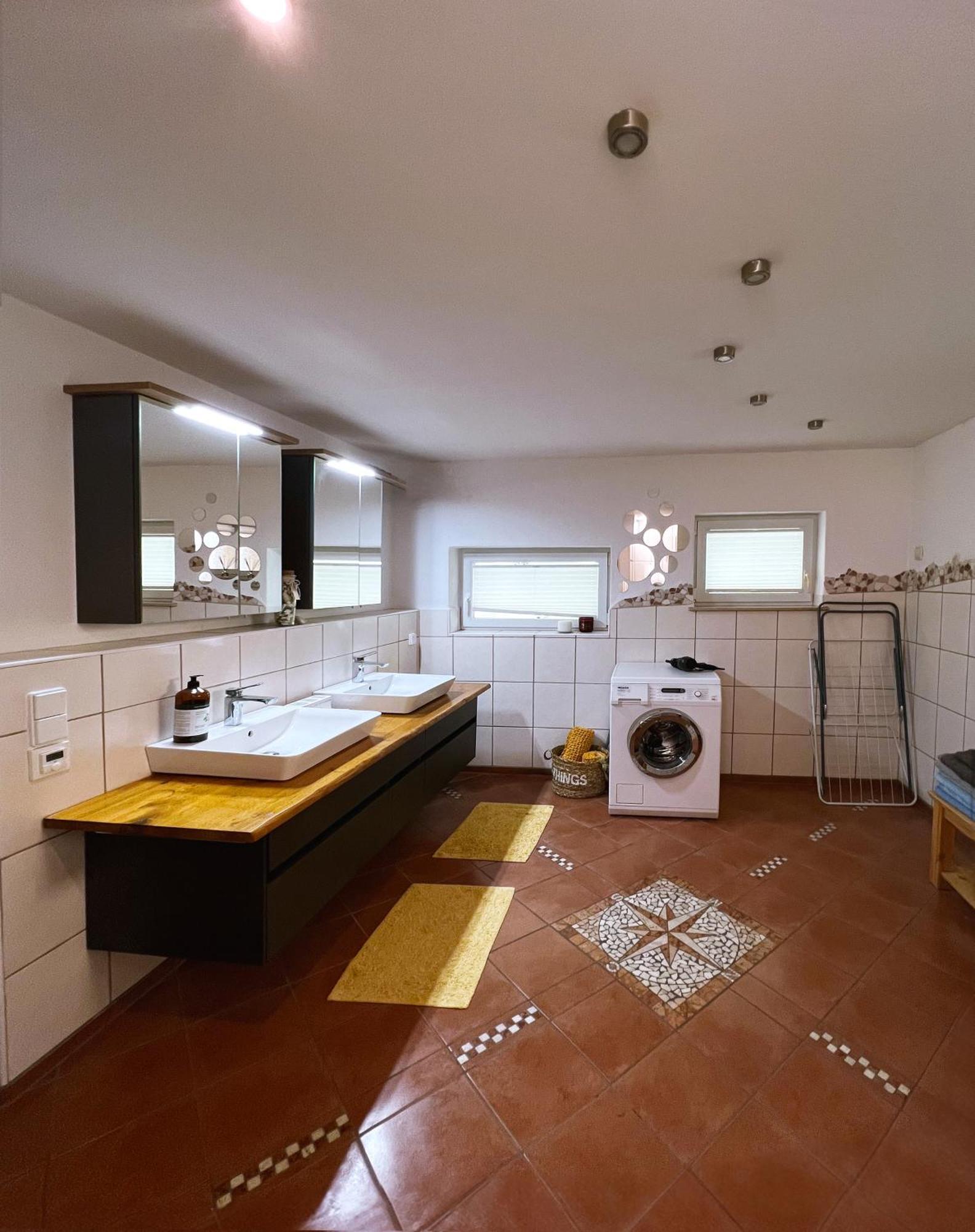 Haus Am Berzdorfer See - 3 Schlafzimmer - Ganzes Haus Zur Alleinnutzung - Terrasse - Hochwertige Ausstattung ゲルリッツ エクステリア 写真