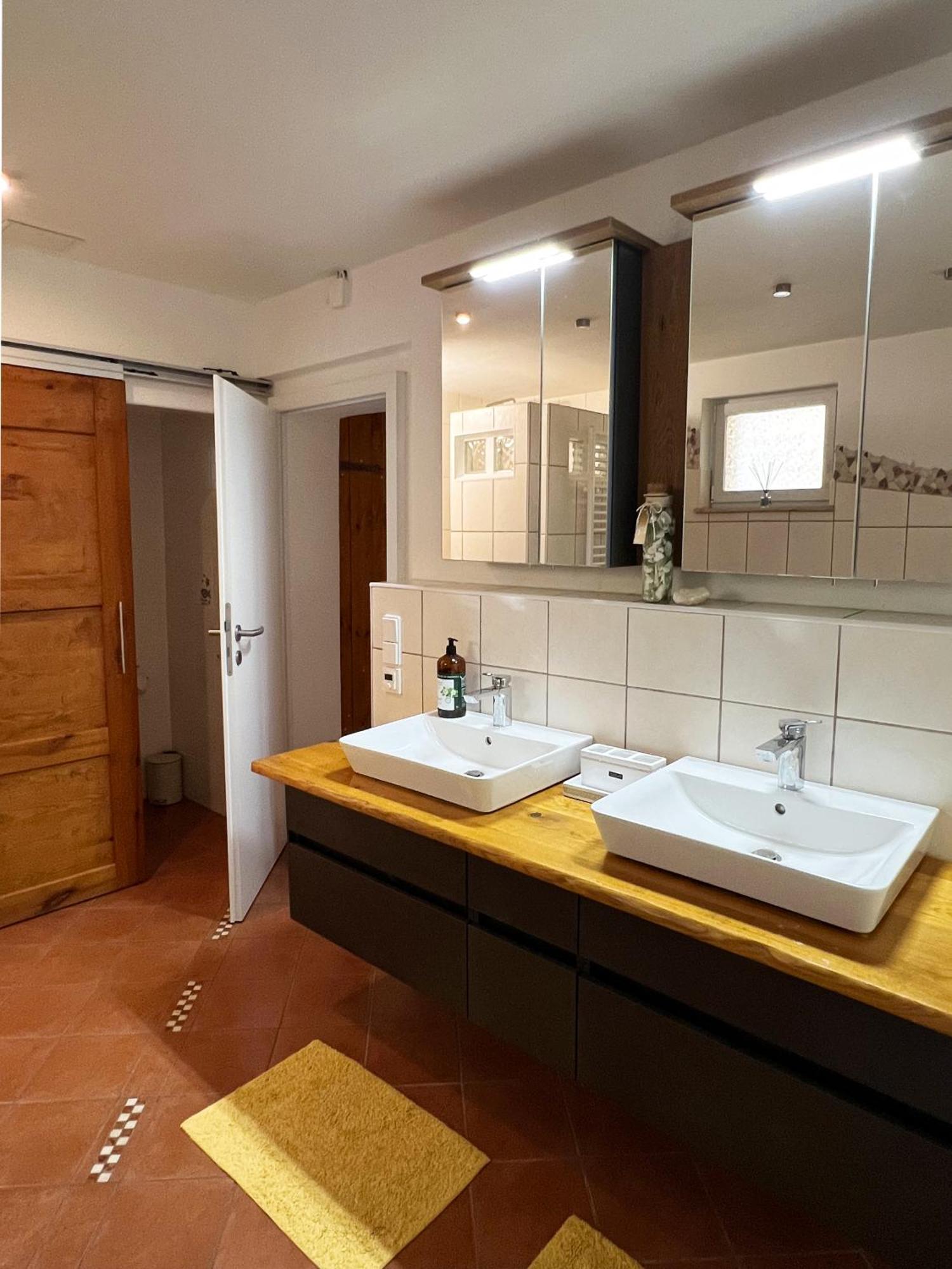 Haus Am Berzdorfer See - 3 Schlafzimmer - Ganzes Haus Zur Alleinnutzung - Terrasse - Hochwertige Ausstattung ゲルリッツ エクステリア 写真